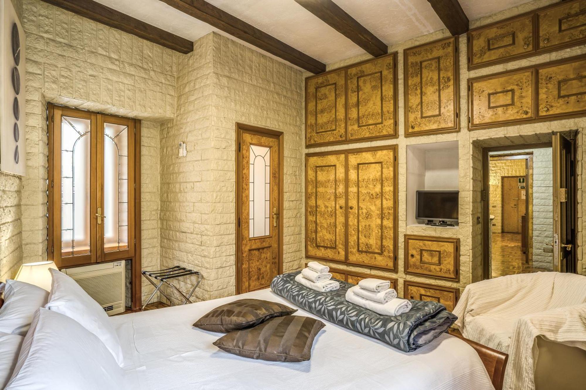 Fontana Di Trevi Charming Apartment Roma Ngoại thất bức ảnh